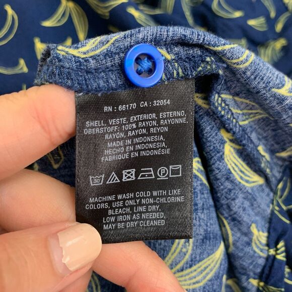 Maeve Blouse Womens 2 Navy Banana Print Sleeveless Button Up Rayon Anthropologie - Picture 8 of 11